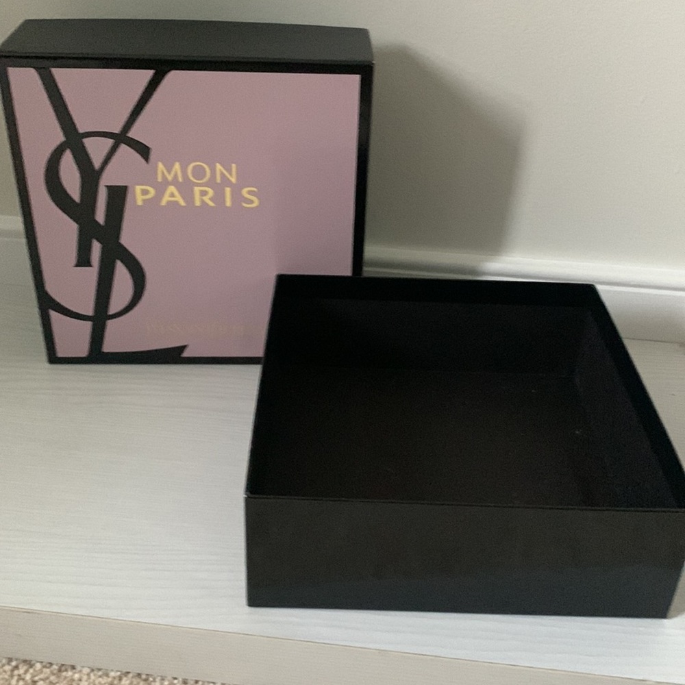 YSL Box 8.5 x 8.5